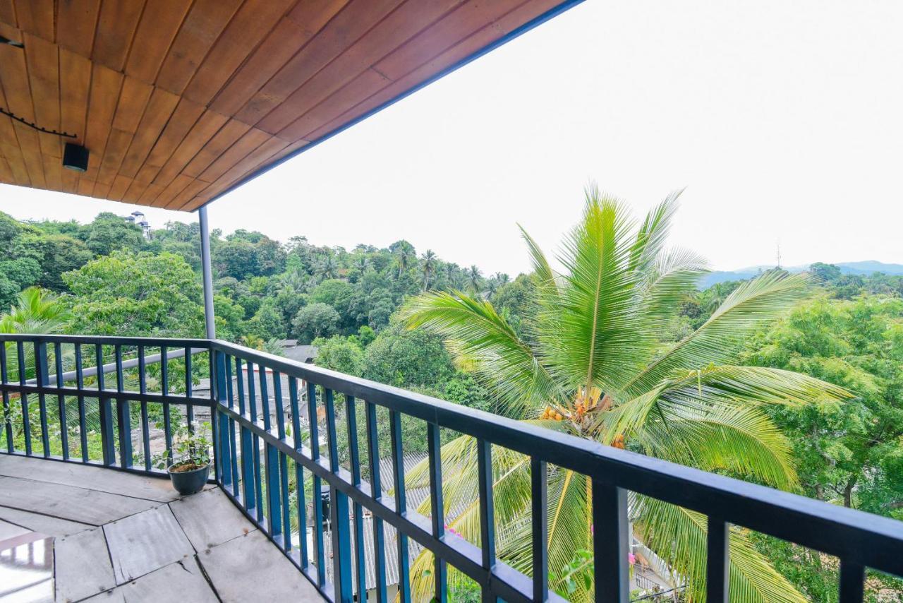 Blue Haven Guest House Kandy Exterior photo