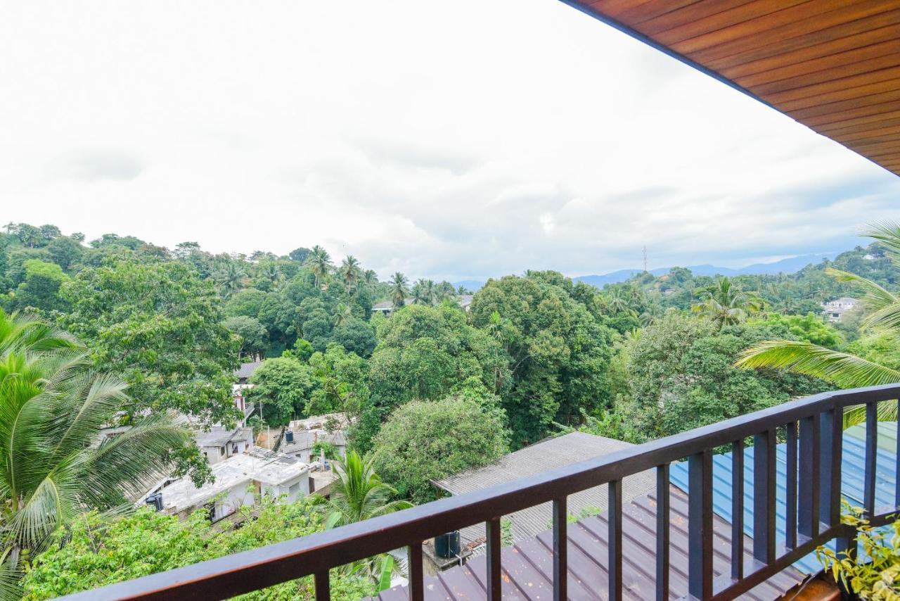 Blue Haven Guest House Kandy Exterior photo